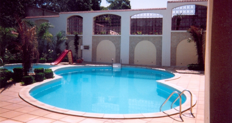 Une gamme complète d’équipements pour profiter des joies de sa piscine en toute tranquillité.