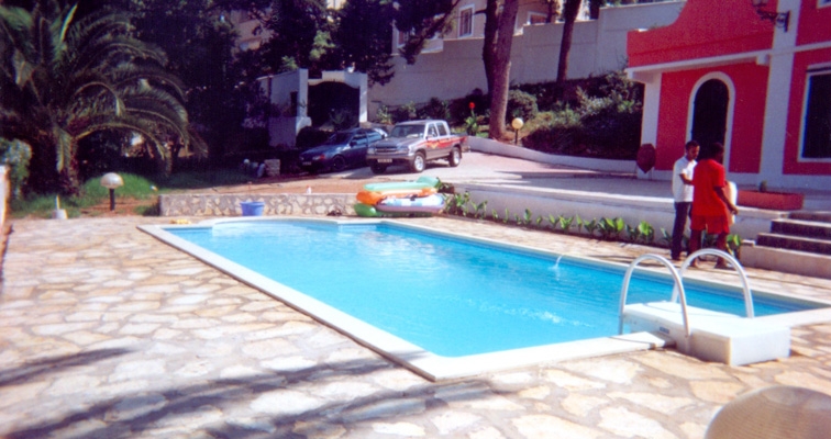 L'entretien régulier de votre piscine
